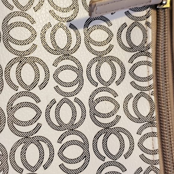 Shoulder bag - Picture 2 of 3